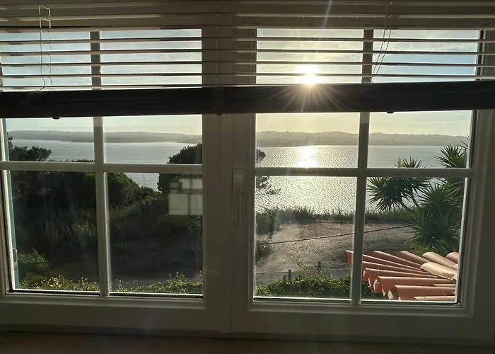 Obidos Lagoon Refuge * فوز دو أريلهو