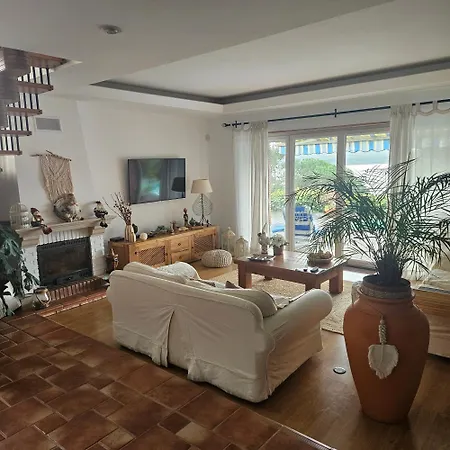 BeGuest Lagoon Refuge Villa