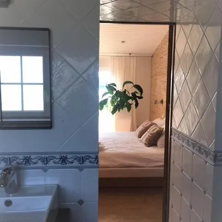 BeGuest Lagoon Refuge